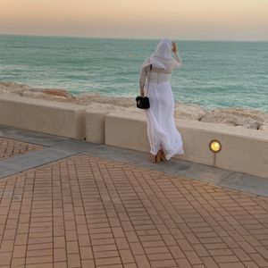 Meet your Posher, Alya